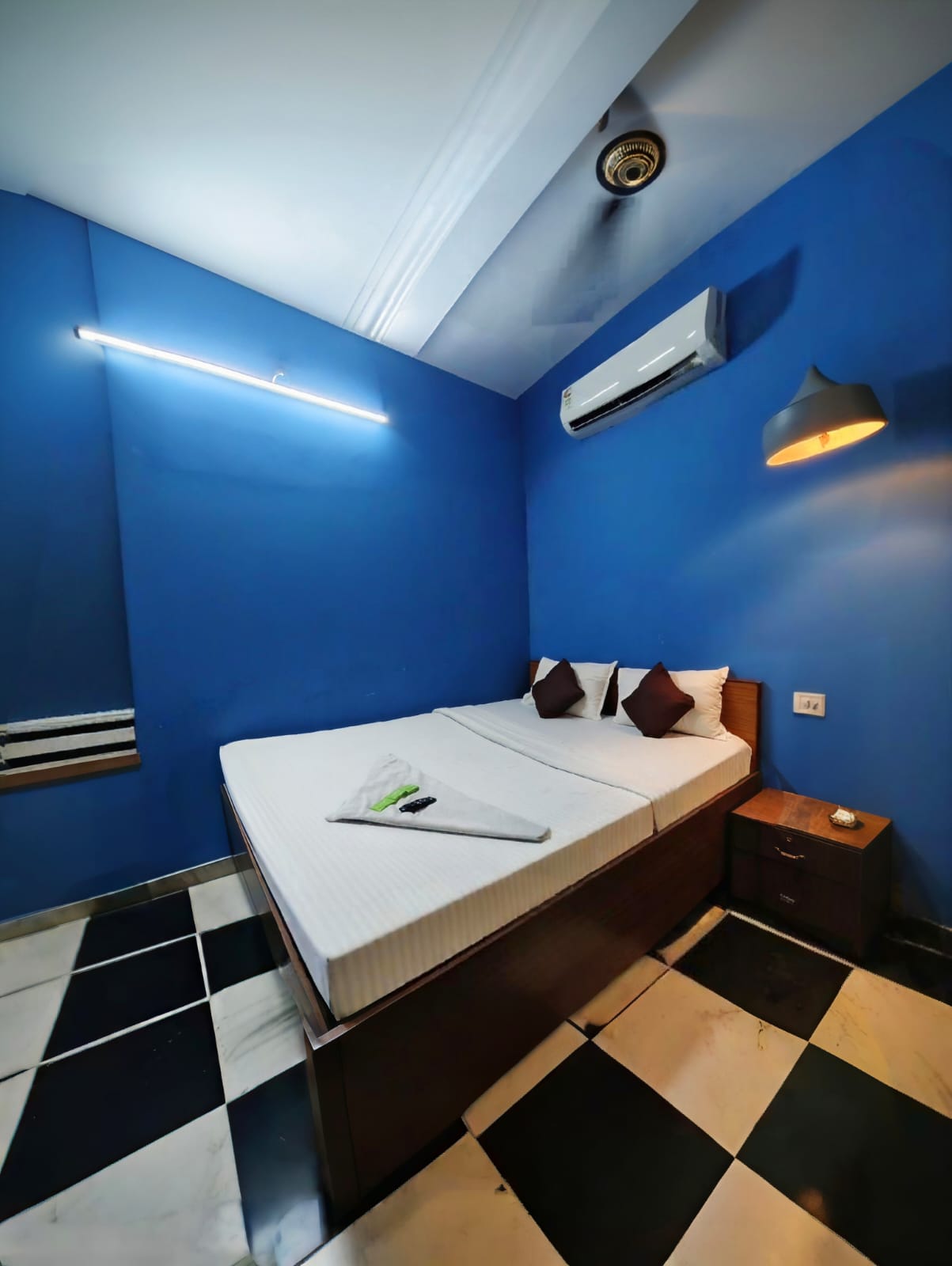 Nilay Guest House - Tap to explore photos