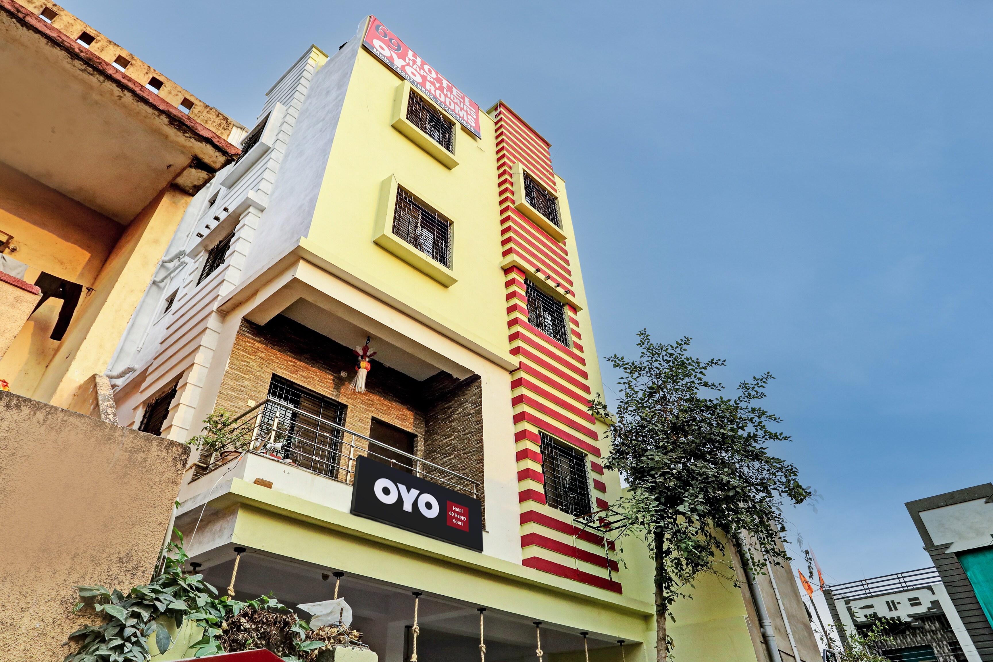 OYO 823002 Hotel 69 happy Hours - Tap to explore photos