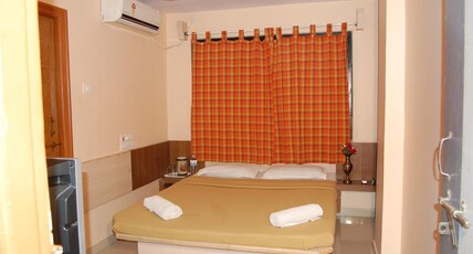Hotel Utsav Room Type - Deluxe Room A.C.