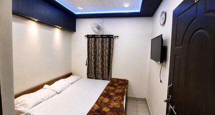 Vishwanath Gange Home Stay Room Type - Bedroom 4