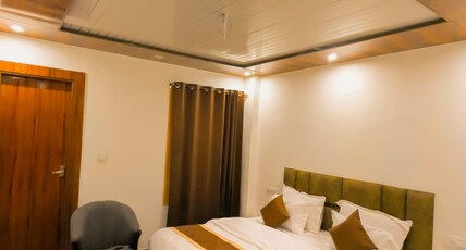 The Sub Lime View Room Type - DELUXE ROOM