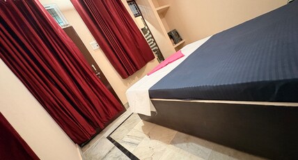 Shri Narayan Dham Room Type - Bedroom 1