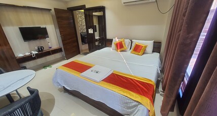 SR Hotel Room Type - Executive (Luxury)