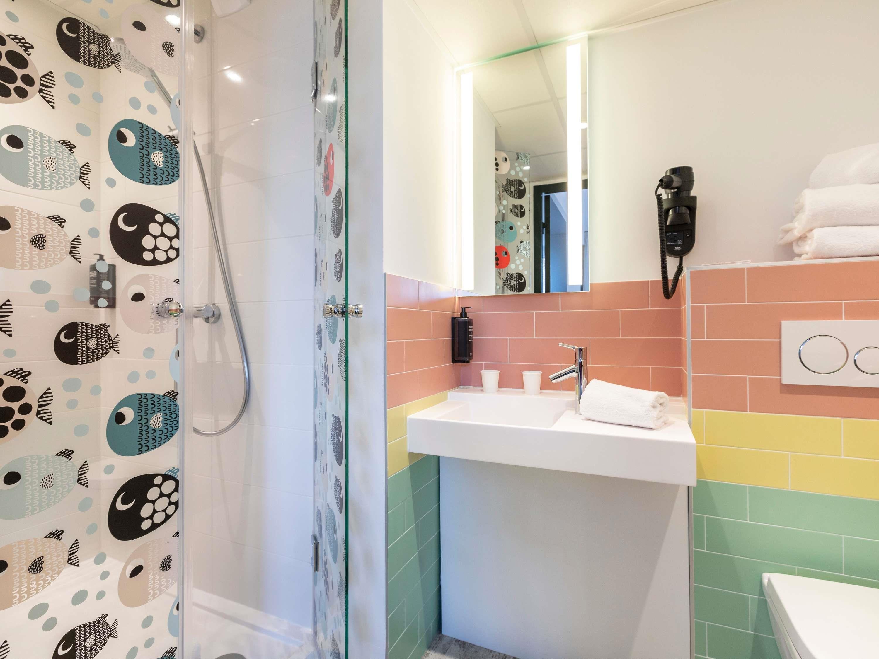 ibis Styles Thonon Les Bains Hotel - Tap to explore photos