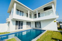 SpicyMango Villa Gardena | Luxurious Hill View Villa In Karjat