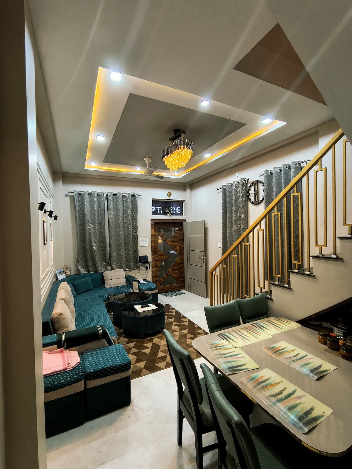 aarya s homestay - Tap to explore photos