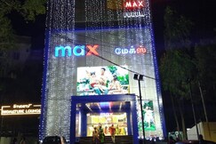 MAX HOTELS