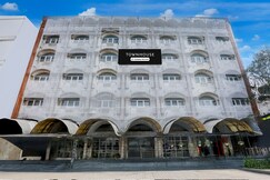 Super Townhouse Prayagraj Near Railway Station Formerly Santosh Palace