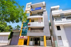 FabHotel Aarvi Executive