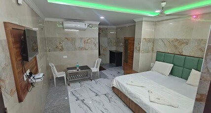 Chinni's Guest Inn Room Type - Standard Non Ac Room Chinni's Guest Inn Room Type - Standard Non Ac Room