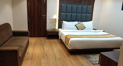 HOTEL TARWAY INN Room Type - Luxury Room