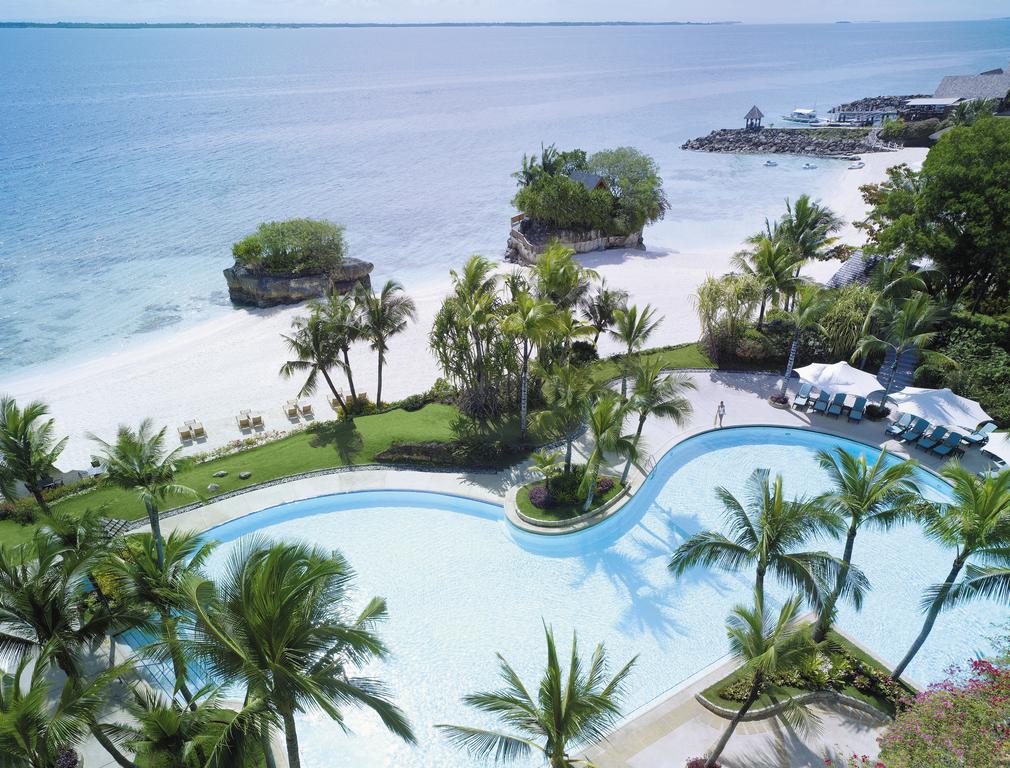Shangri-La's Mactan Resort & Spa - Tap to explore photos