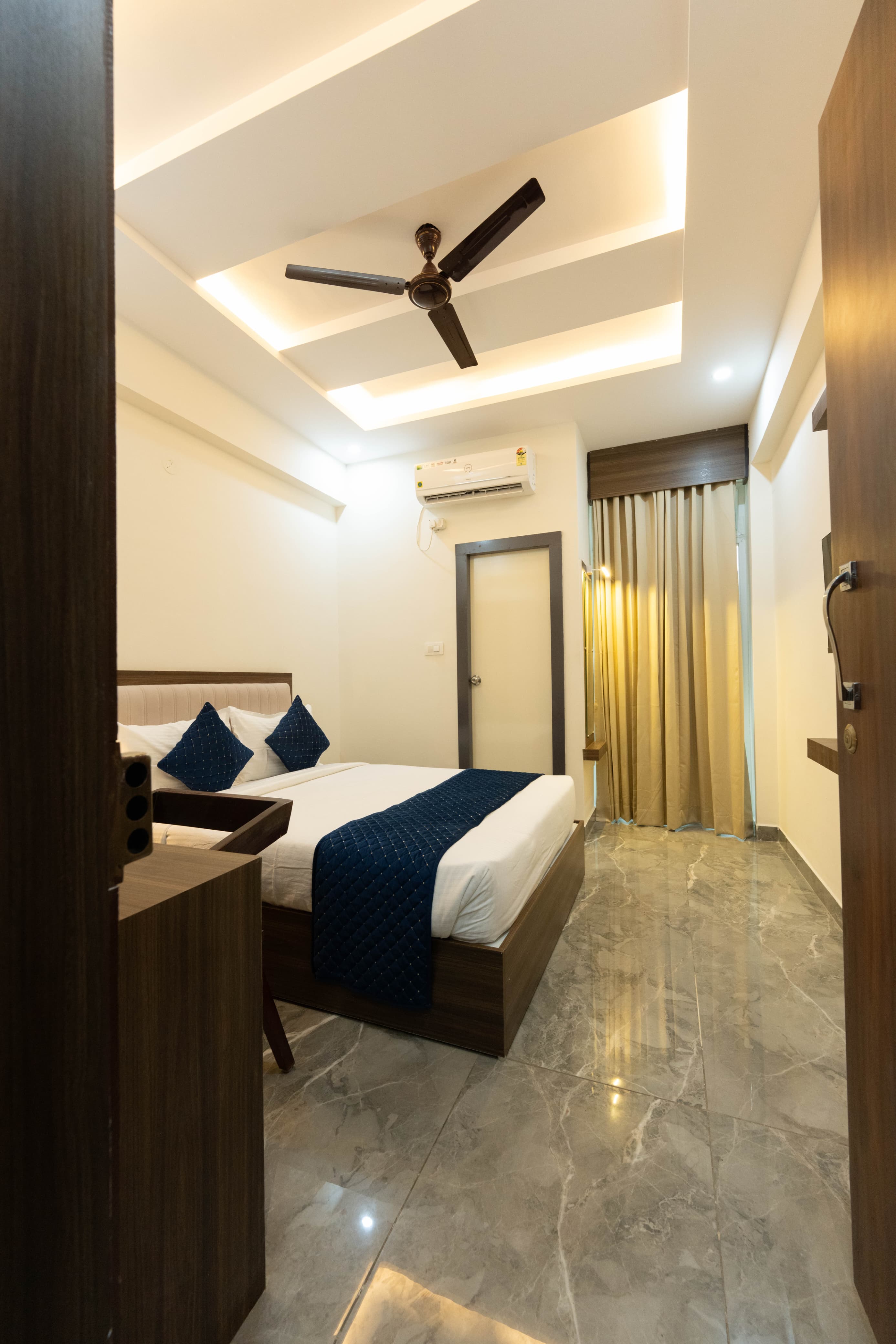 Adhidhani Boutique Hotel - Tap to explore photos
