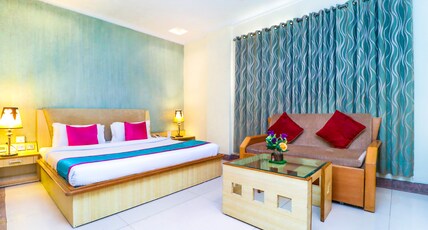 Hotel Rajshree & Spa Room Type - Super Deluxe Room