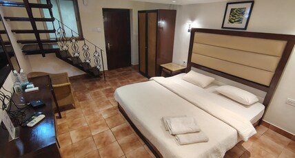 The Byke Retreat - Brightland | (Pan India Pure Veg Hotel Chain) Room Type - Executive Suite Room For 4 Adults
