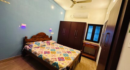 SS Home Stay Thiruvannamalai Room Type - Deluxe Room Queen Bed