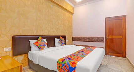 Via Anant Room Type - Deluxe Room