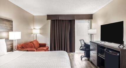 Days Inn by Wyndham London Room Type - 1 King Bed, Non-Smoking