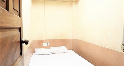 Genie-Lodge Stay Room Type - Double Room with shared bathroom