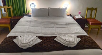 Mohans Inn Room Type - Bedroom 1