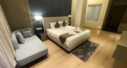 Hotel Saffron KKR Room Type - Royale Room