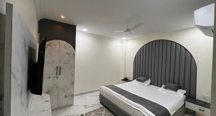BLACK OUT HOTEL Room Type - Deluxe Room