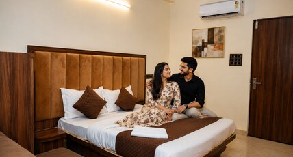 Hotel Vaani Stay Near Prestige College Bhopal Room Type - Deluxe Room