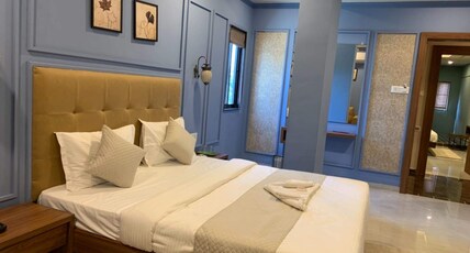 HOTEL RADHA KRISHNA Room Type - Deluxe Room