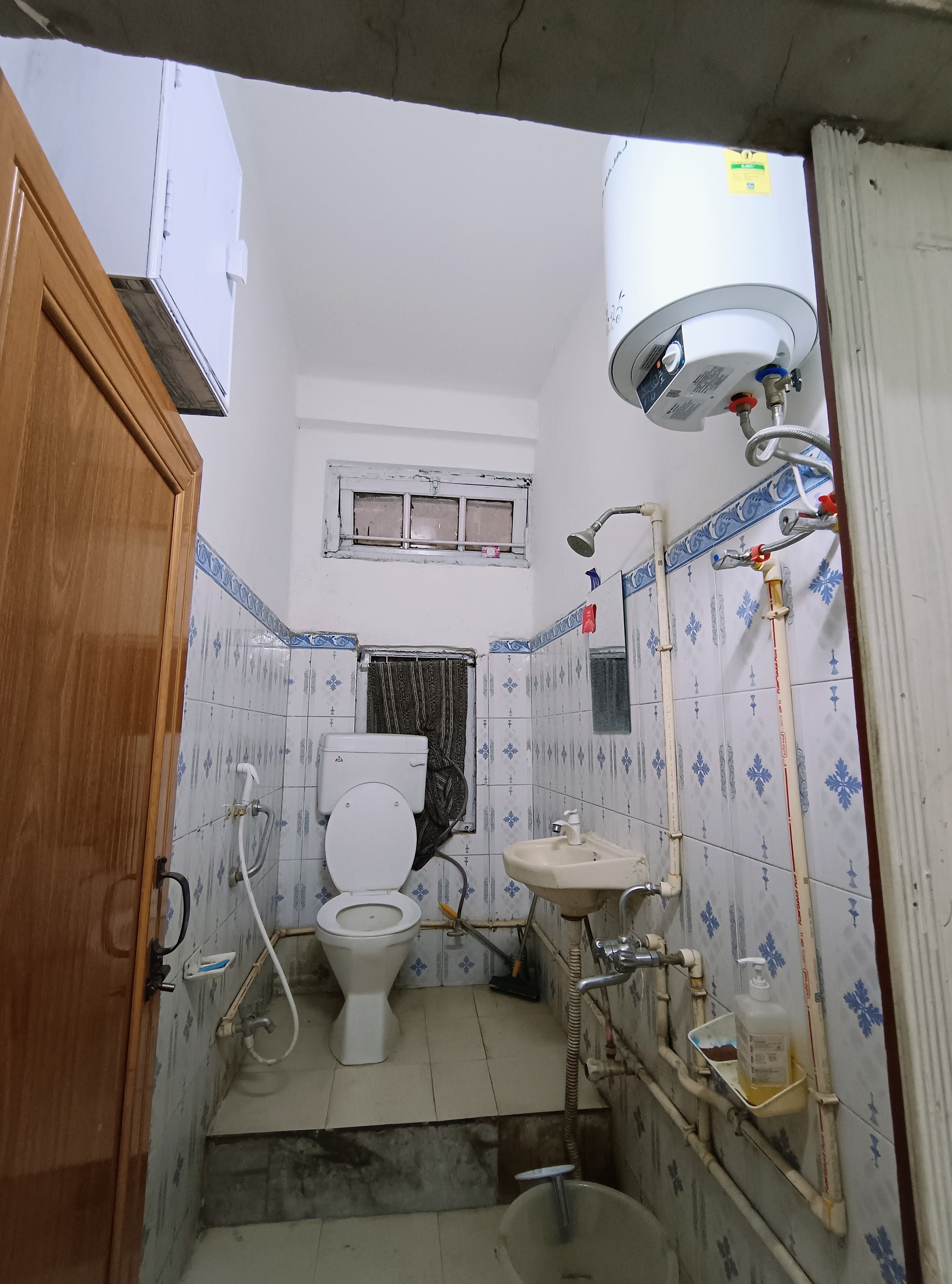 Patowary Guest House 2 - Tap to explore photos