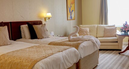 Best Western Plus Bentley Hotel, Leisure Club & Spa Room Type - 2 Single Beds, Non-Smoking, Family Room