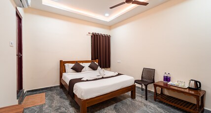 Vasantham Residency Room Type - Premium Double Room