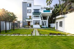 The Serene Shores - Luxury Private Villa