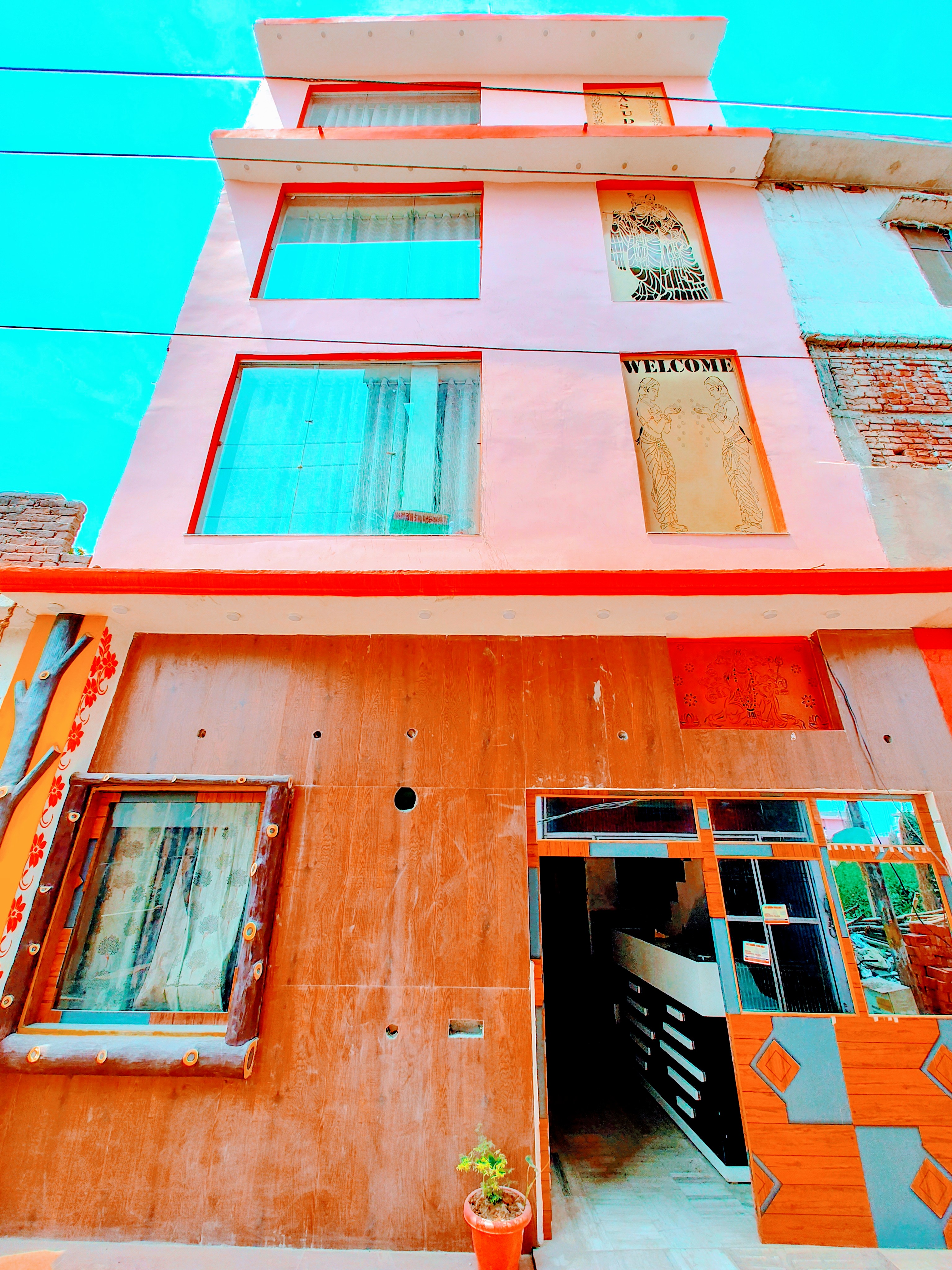 Hotel Vasudev Palace Near Shri Ram Janam Bhumi - Tap to explore photos