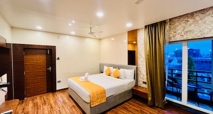 Shankar Bhavan by Vinayak Hotels Room Type - Executive Suite Balcony With Lake View
