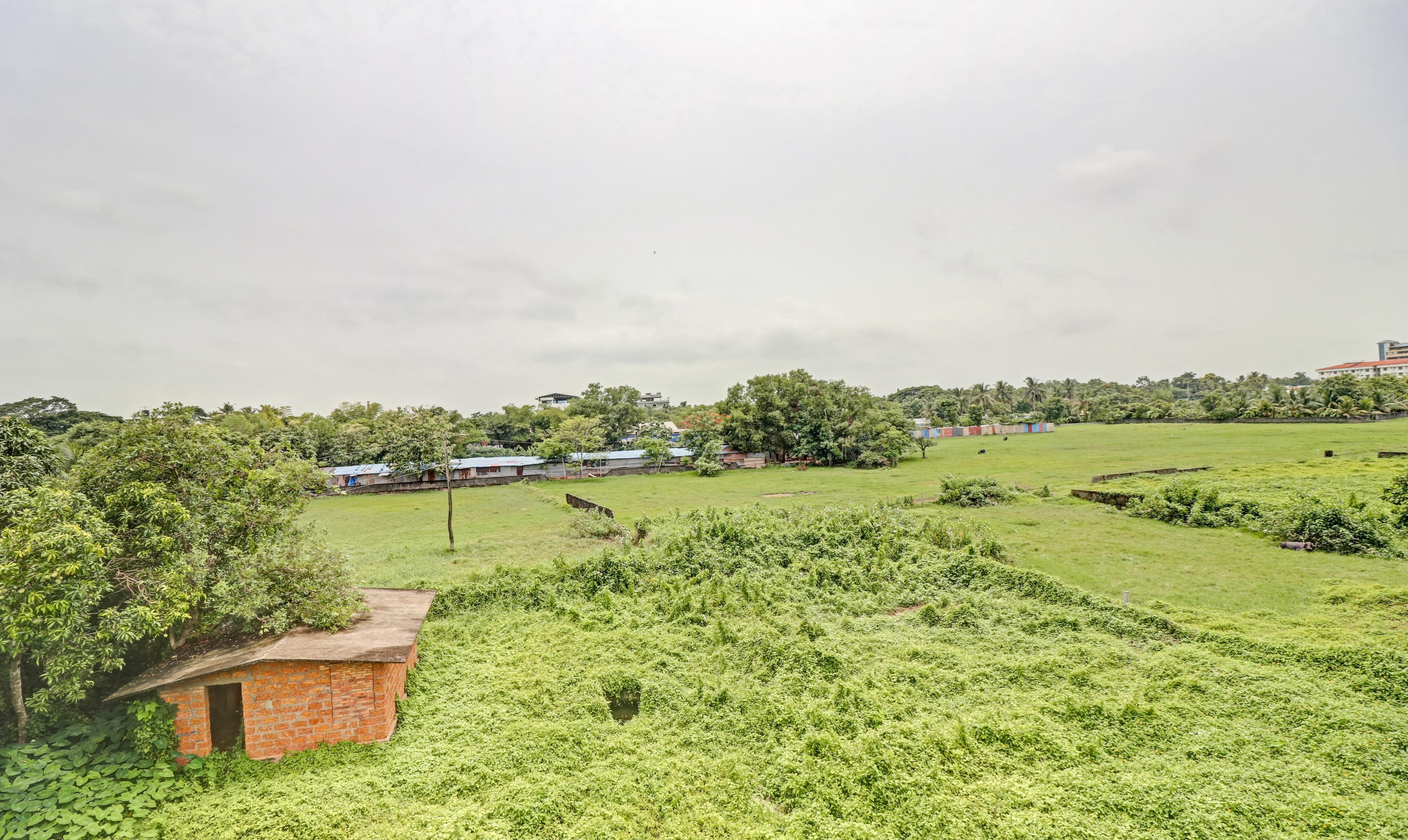 Treebo Grand Vistara Airport Suites, 500m from Cochin International Airport - Tap to explore photos