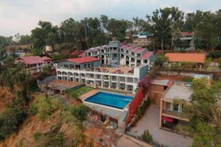 Cloudmist Resort and Spa