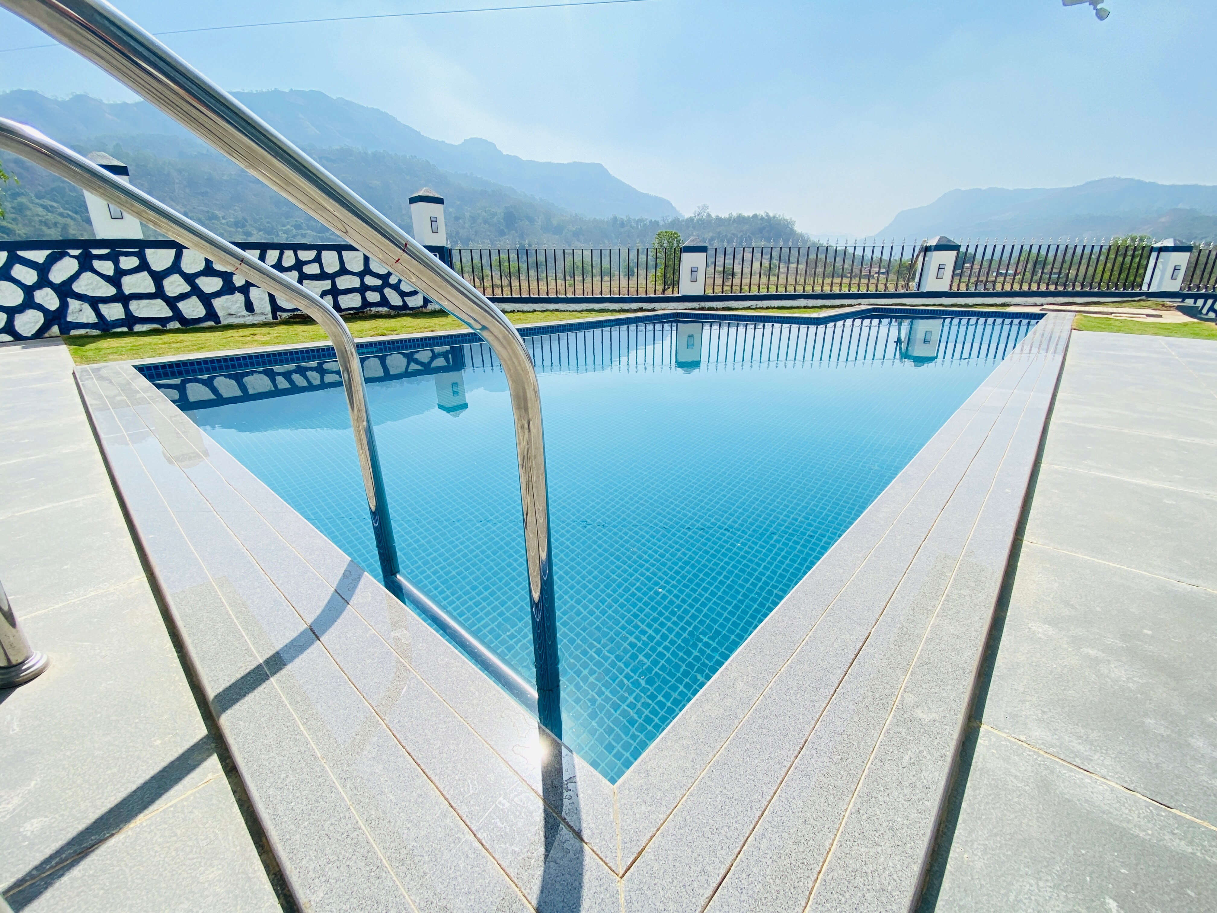 SpicyMango Villa Gardena | Luxurious Hill View Villa In Karjat - Tap to explore photos