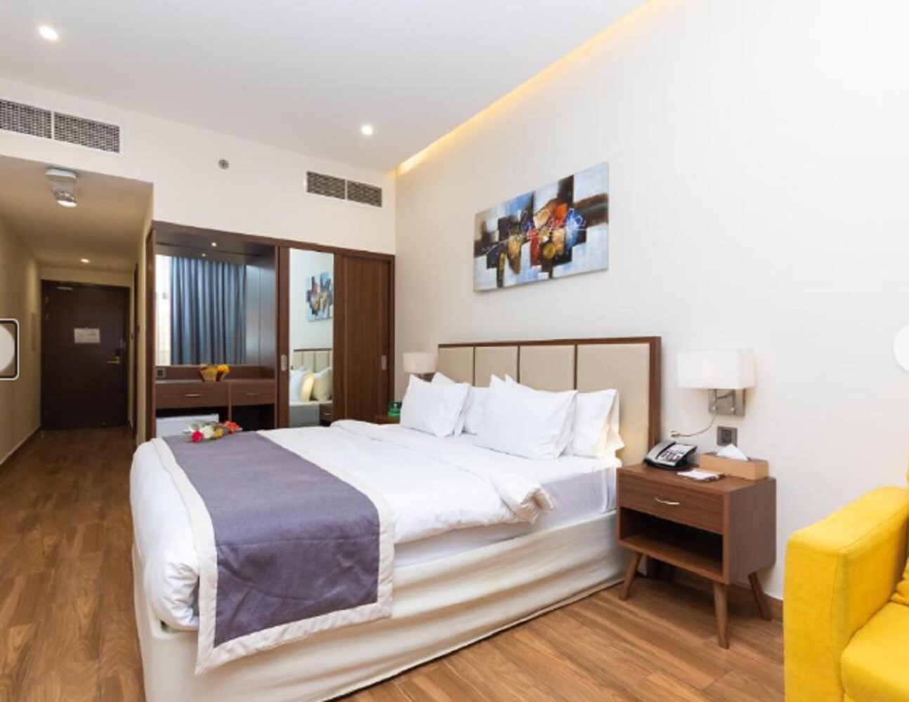 Le Wana Hotel Dubai - Tap to explore photos
