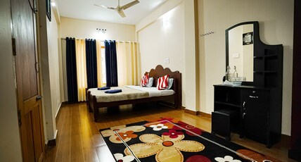 SREE HOLIDAY INN Room Type - Suite room