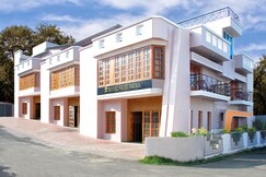 Hotel Gurupriya