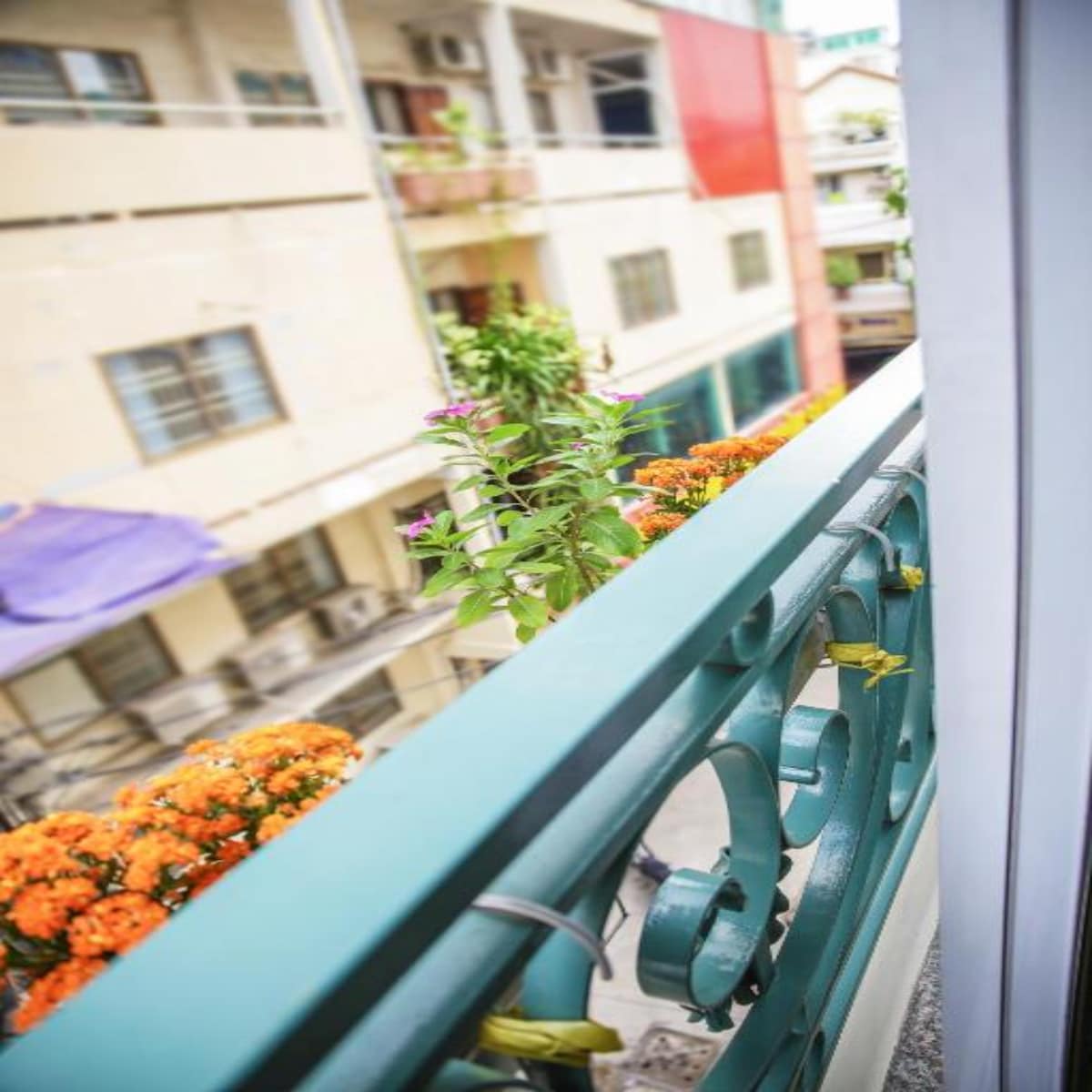 Ben Thanh Boutique Hotel - Tap to explore photos