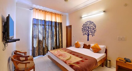 HOTEL BLUE DIAMOND Room Type - Deluxe Rooms