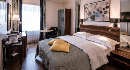 Central Plaza Hotel Room Type - Junior Suite with View on the Old Town Central Plaza Hotel Room Type - Junior Suite with View on the Old Town