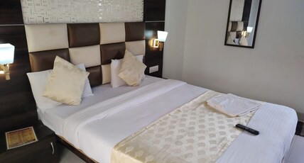 Royal Honey Resort Room Type - Deluxe room