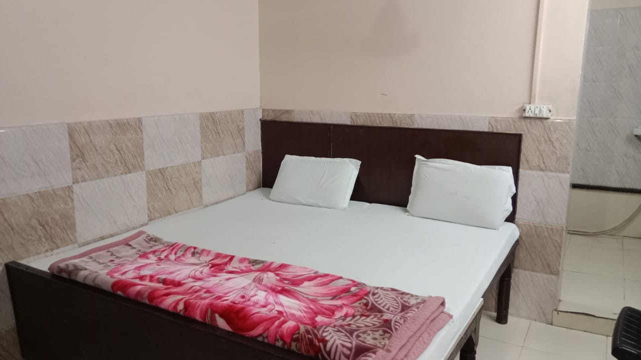 Hotel Anant By WB Inn - Tap to explore photos