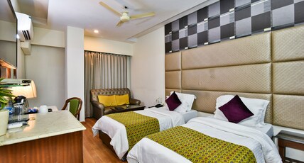 Hotel Shiraz Castle Room Type - Luxury Room (Twin/Double Bed)