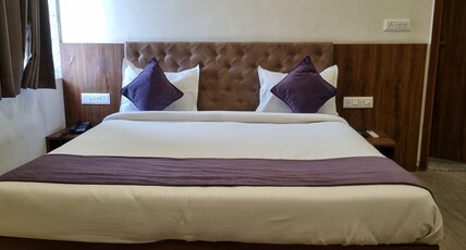U ConnecT - A Cozy Boutique Hotel Room Type - Deluxe Double Room
