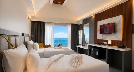VENGA SEACLIFF RESORT Room Type - Sea view Twin Bed Room