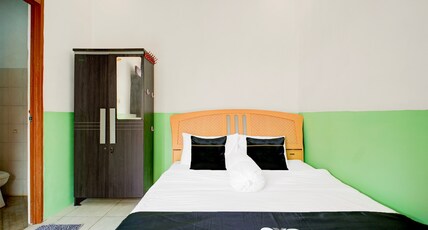 Hotel O Griya Cewang Syariah Room Type - Indonesia Suite Double Hotel O Griya Cewang Syariah Room Type - Indonesia Suite Double