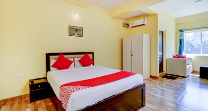 Gaurika Residency Room Type - Standard Deluxe room